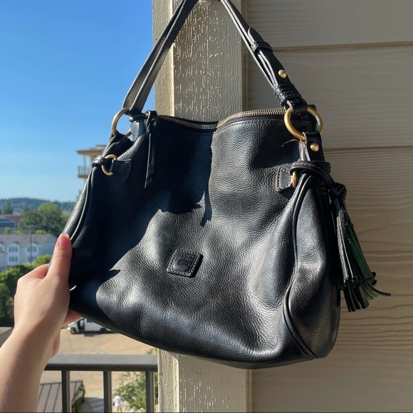 Dooney & Bourke Handbags - Vintage Dooney And Bourke Satchel Bag